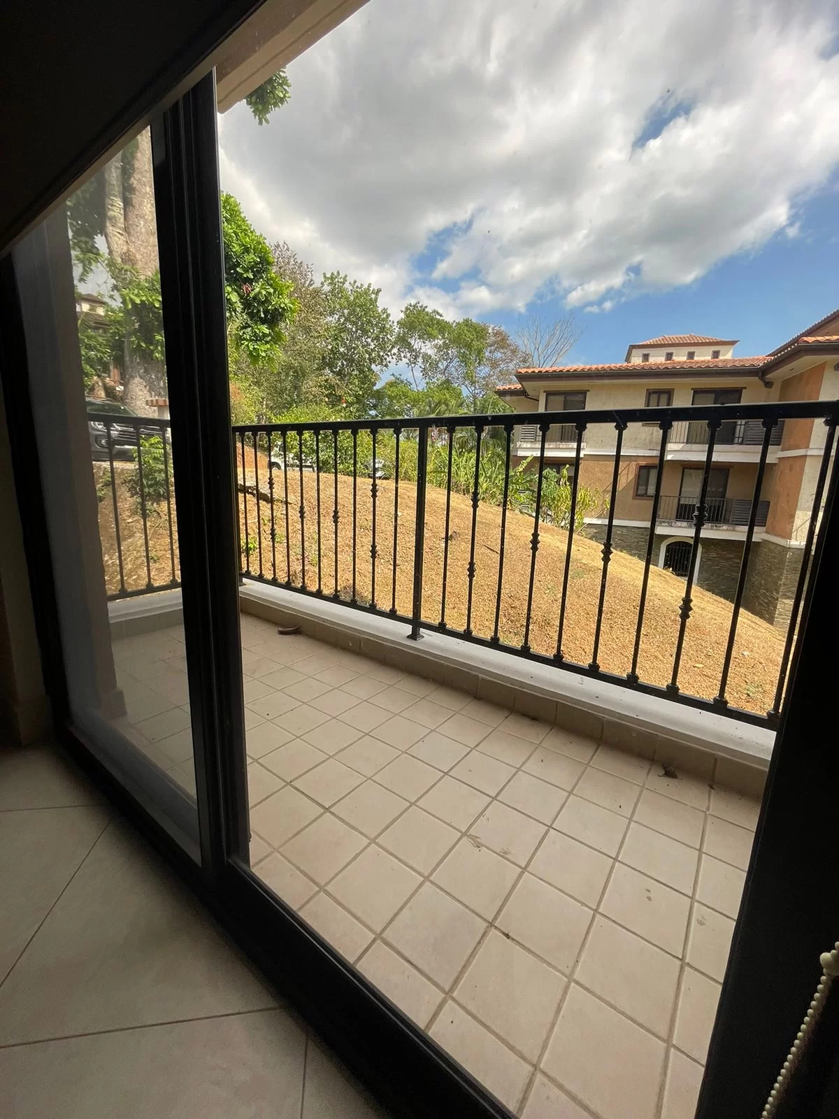 Apartamento | En Alquiler o En Venta | Clayton | Embassy Club